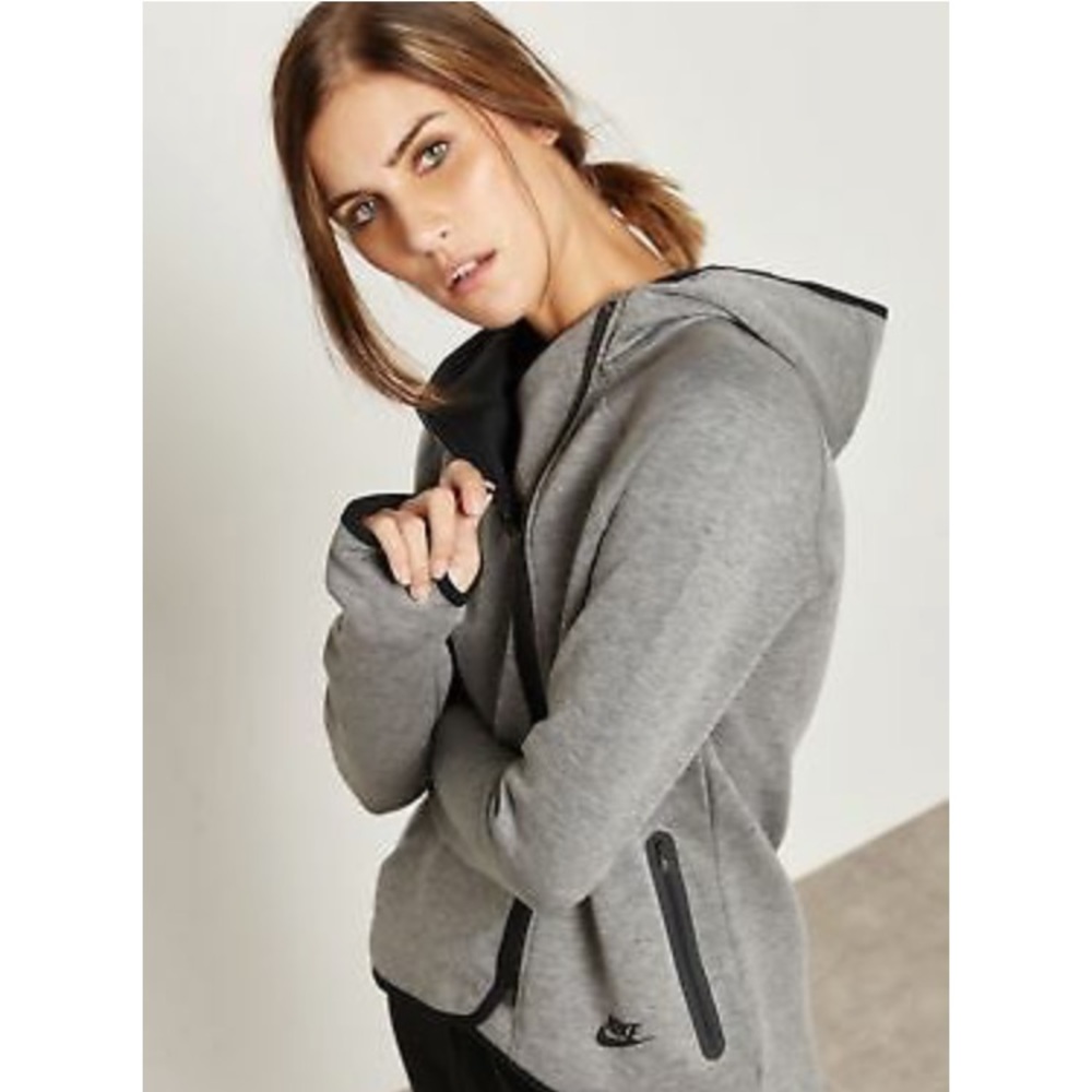 NIKE Tech Cape zip-up Hoodie